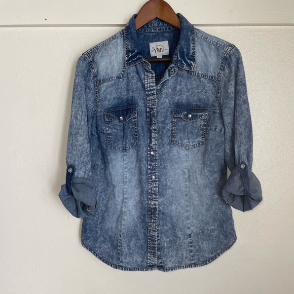 YMI Tops - YMI L Blue Acid Wash snap button Shirt